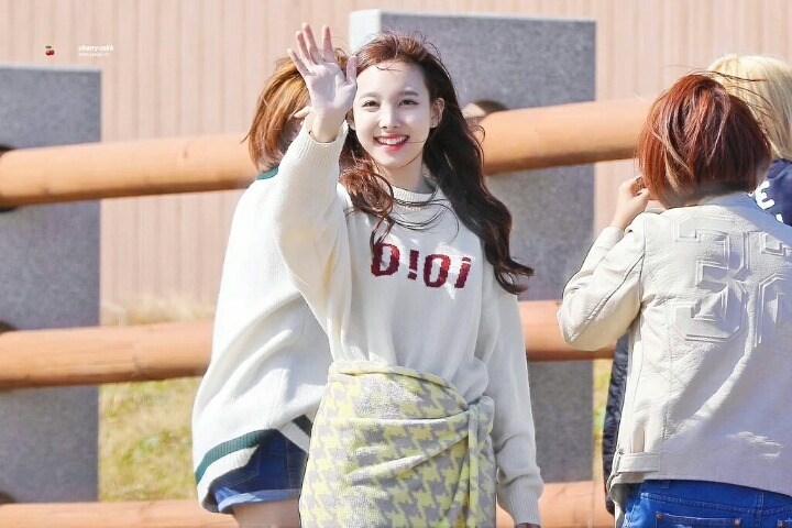 임나연 이미지