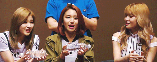 사장님 트와이스 숙소에 플스하나 놔줘요.. | 인스티즈