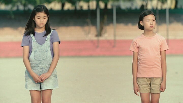 한국의 고레에다 히로카즈 라는 평을 받은 윤가은 감독의 장편 데뷔작 영화 [우리들] | 인스티즈