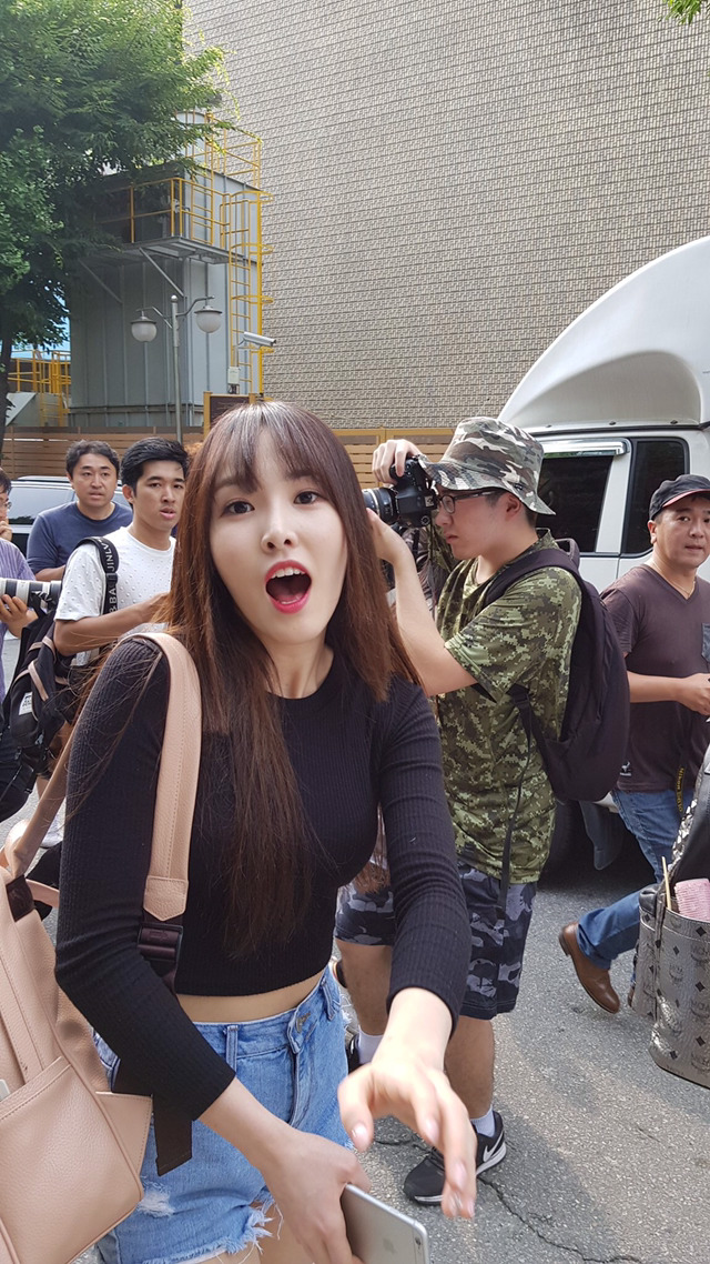 [여자친구] 퇴근하고 목욕탕에 갈 생각이라서 유주 | 인스티즈