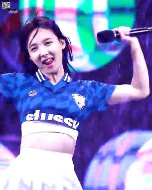 [트와이스] 컬투쇼 빗속의 나연이 | 인스티즈