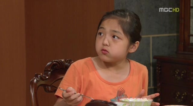 [지붕킥] 샌드위치 많이 먹기 대회에 참가한 세경 | 인스티즈