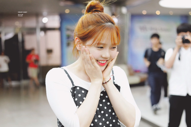 [오마이걸] 낮잠을 자고 싶지만 일은 해야하니 효정이 | 인스티즈