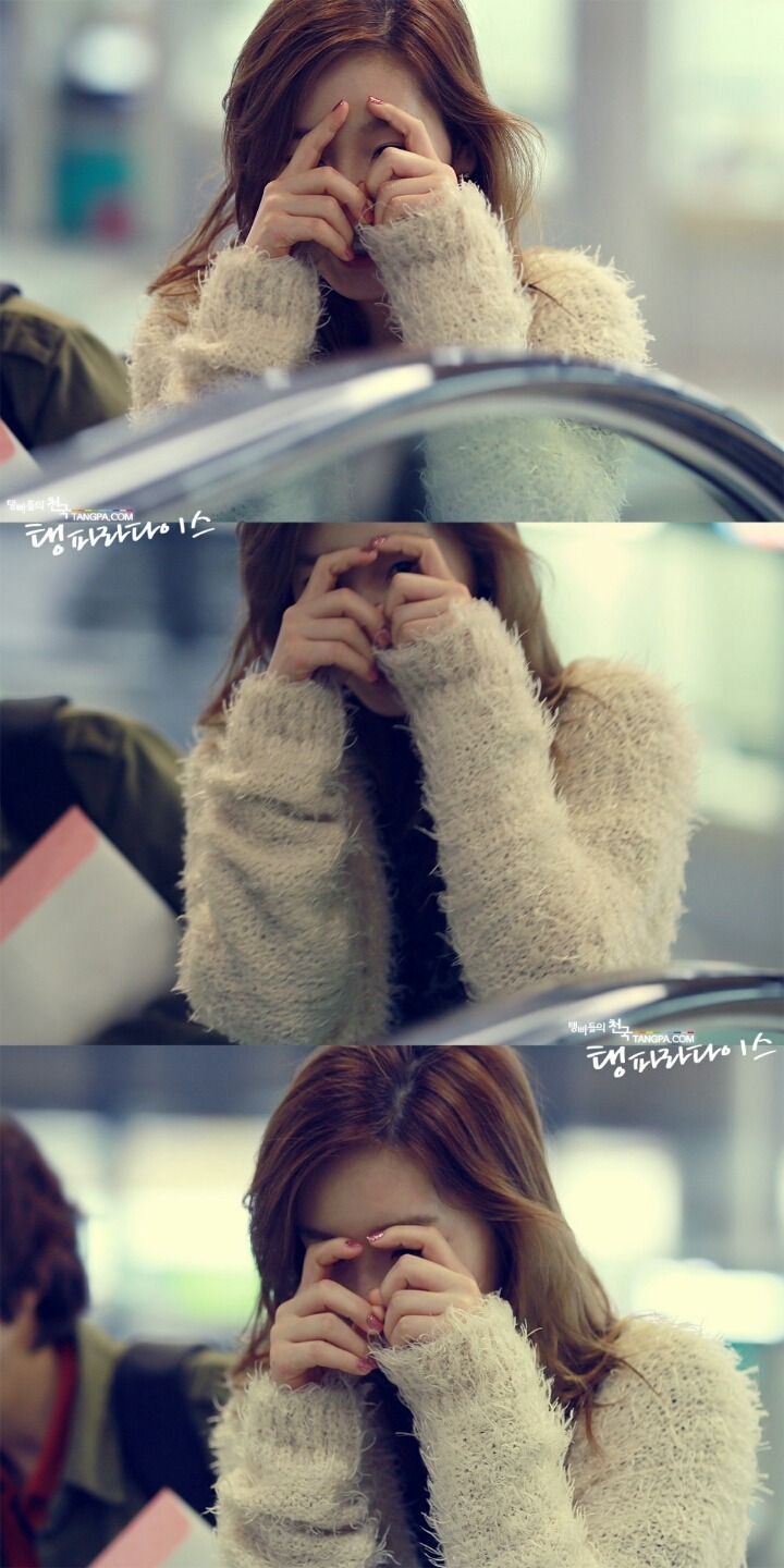 자기 찍덕알아보는 태연.jpgif | 인스티즈