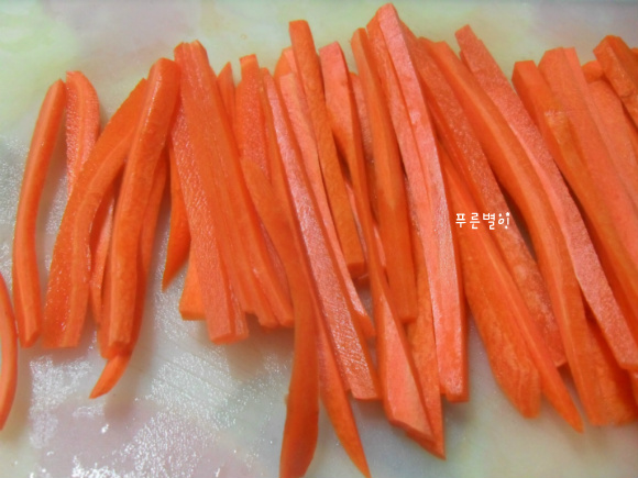 김밥한입 이미지