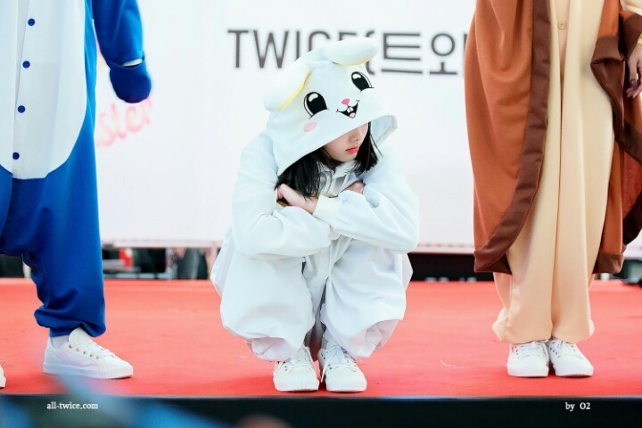 [트와이스] 이 구역의 토끼는 나다.jpg | 인스티즈