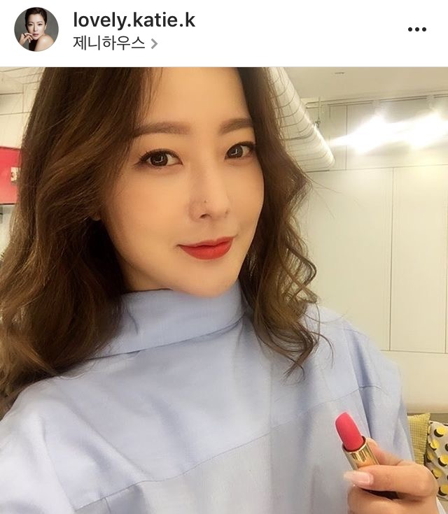 오늘자 김희선 | 인스티즈