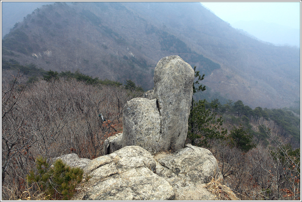 마귀할멈바위 이미지