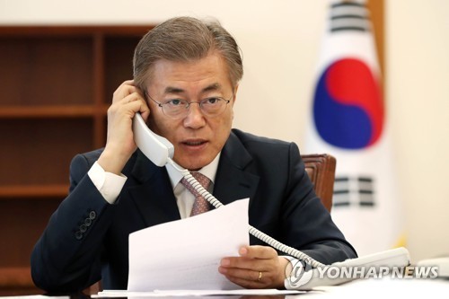 문재인 대통령 - 출근 이틀째 청와대 사진 모음.jpg | 인스티즈