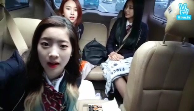 [TWICE] 흔한_급식단의_등교길. (광대 주의) | 인스티즈