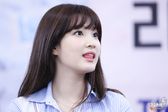 [데이터주의] 라붐에서 탱탱볼을 맡고 있는 율희.jpgif | 인스티즈