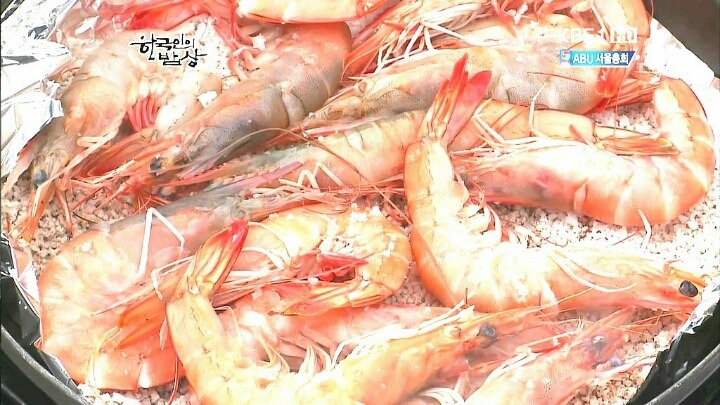 운전하고 있는데 뭔가 꺼림직해서 옆을보니..(feat.이제훈) | 인스티즈