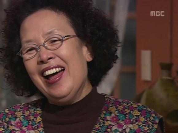 [거침없이하이킥] 솥뚜껑 나문희 여사와 박해미의 김장대결.jpg | 인스티즈