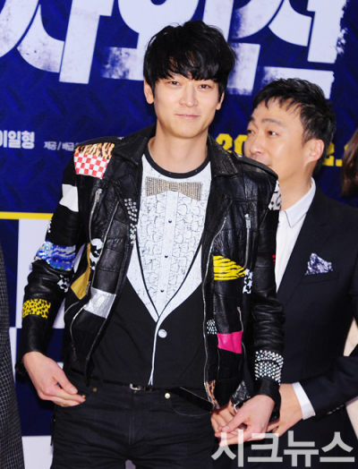 오늘자 검사외전 VIP시사회 강동원.jpg | 인스티즈