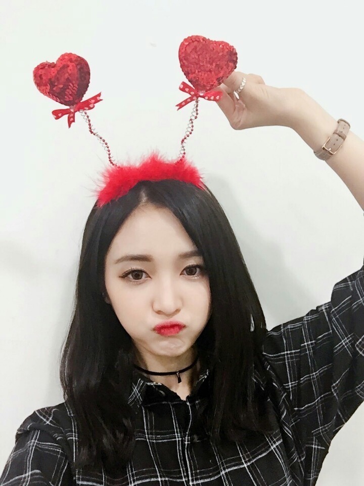 안희정 선의기념 우주소녀 선의 | 인스티즈