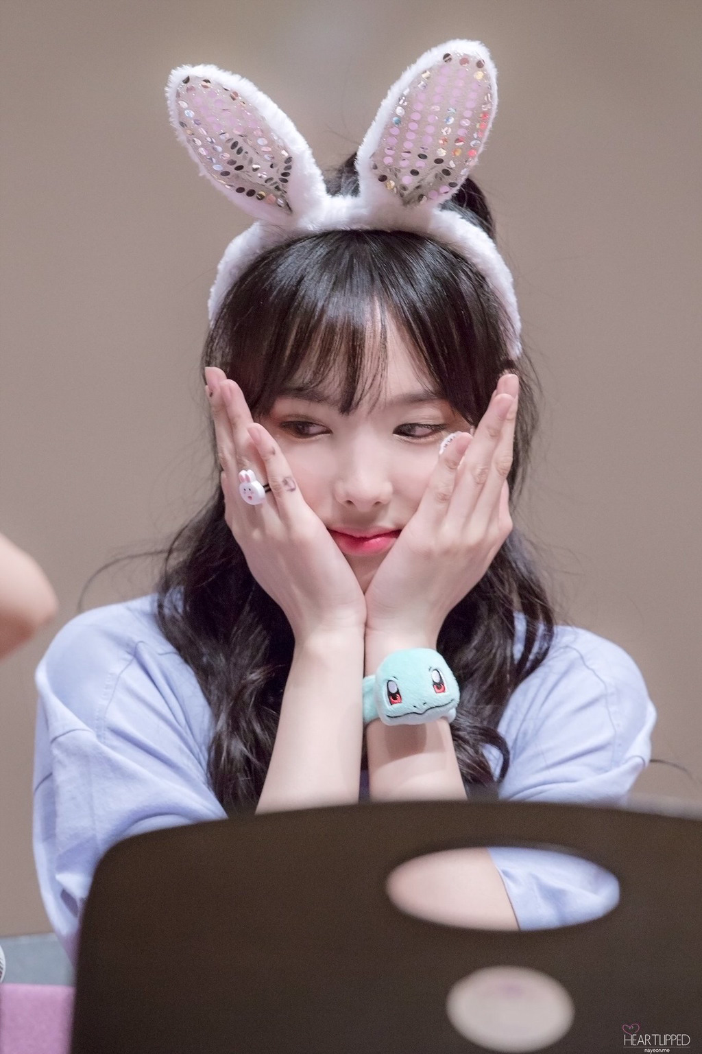 상큼함이 터지는 토끼 나연이 | 인스티즈