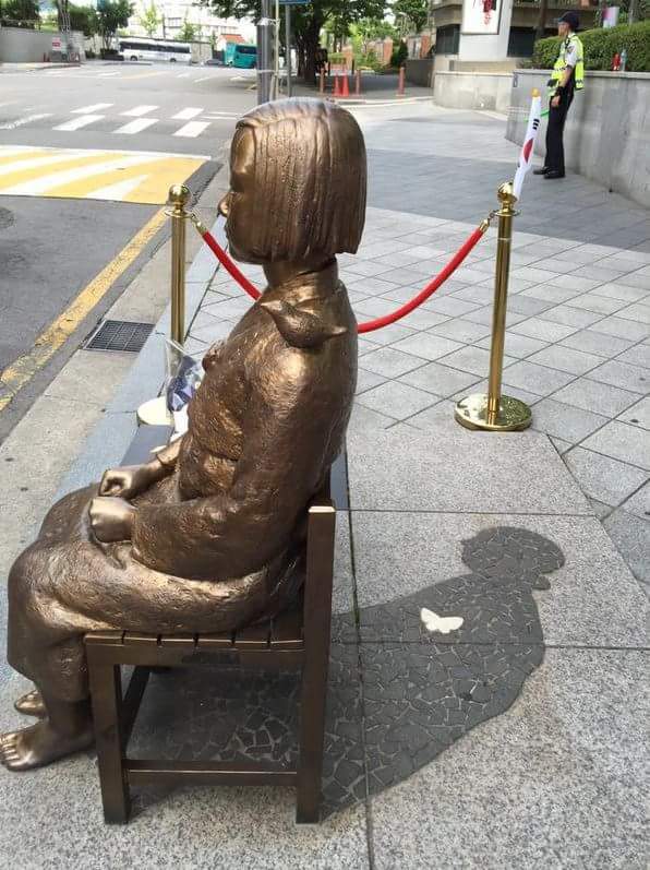 많은 사람들이 잘 모르는 일본군 위안부 소녀상의 진실 | 인스티즈