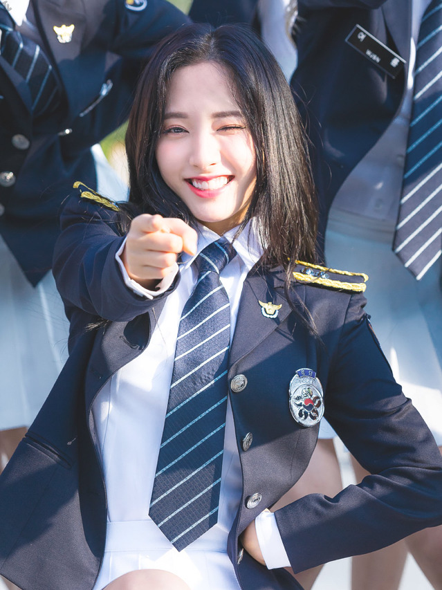 경찰 제복이 너무 잘 어울리는 소녀들 | 인스티즈