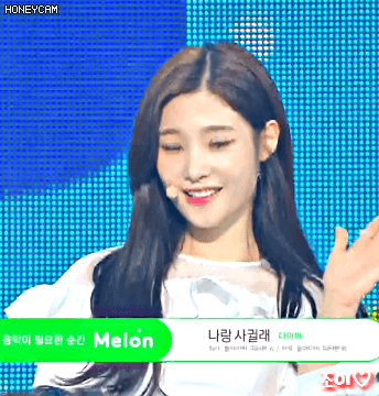 오늘 음중 다이아 채연,주은.gif | 인스티즈