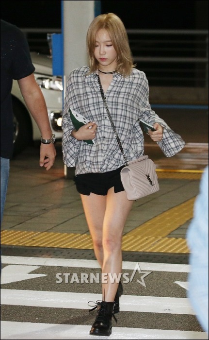 오늘자 공항 태연 .jpg | 인스티즈
