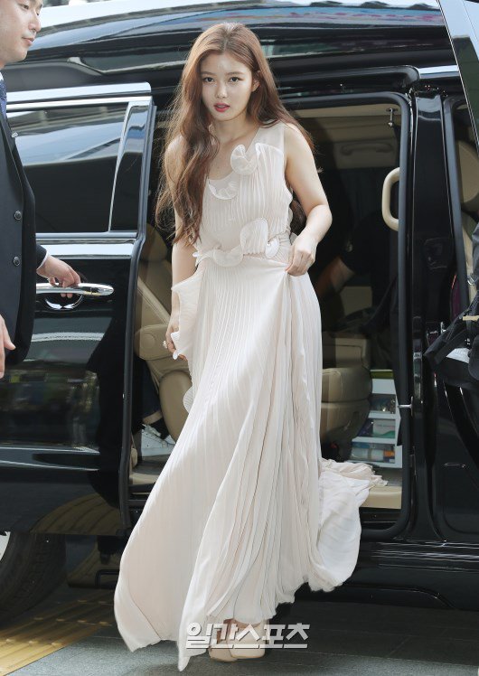 오늘자 김유정.jpg | 인스티즈