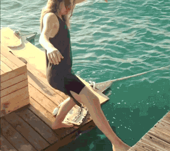 점점 멀어지나봐.GIF | 인스티즈