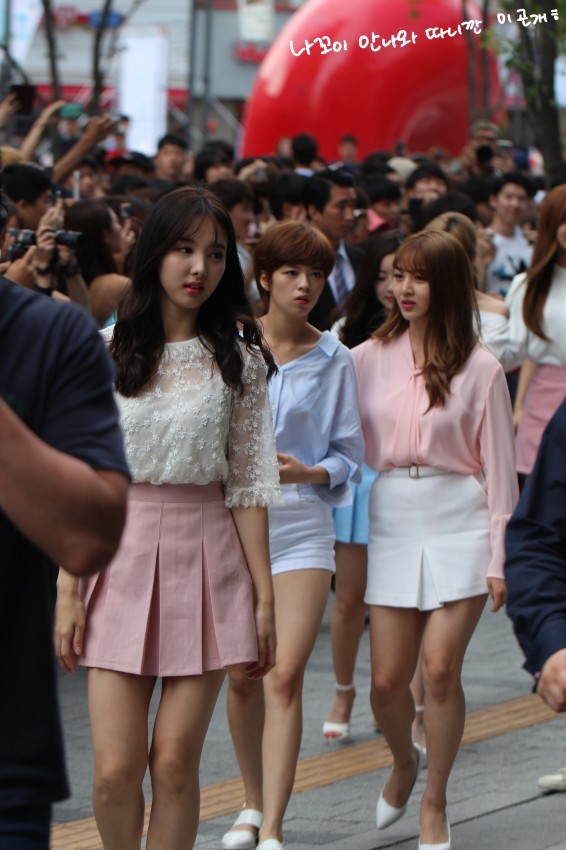 오늘자 트와이스 팬사인회 정연 | 인스티즈