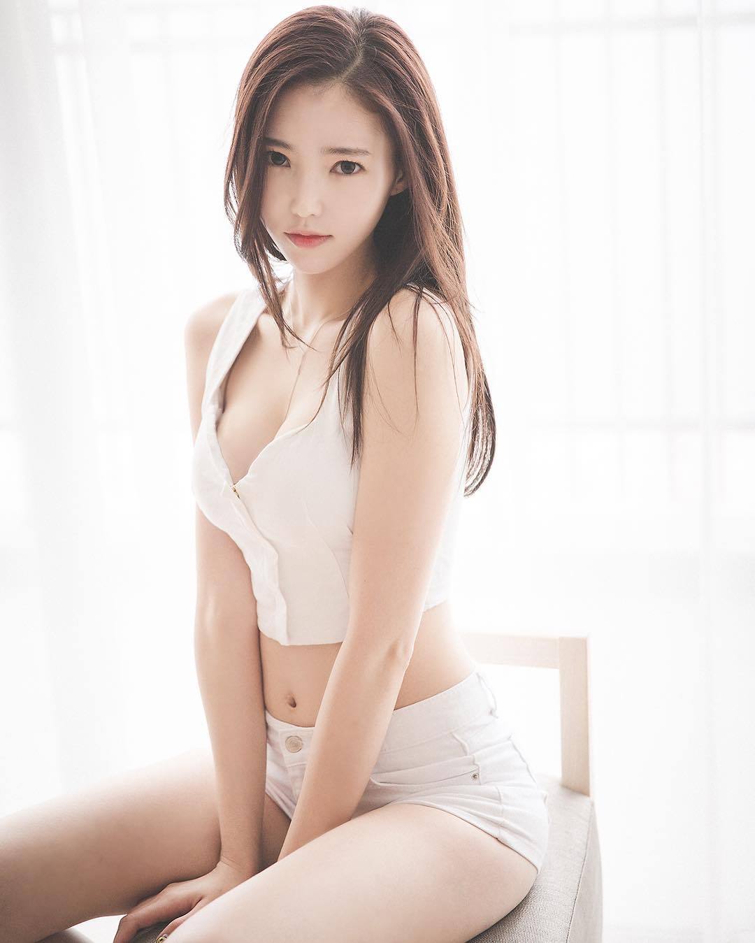 여자친구처럼 나온 레이싱모델 김보라 | 인스티즈