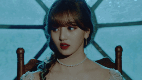 TT 뮤비에서 이쁘게 나온 엘사지효ㄷㄷㄷ.gif | 인스티즈