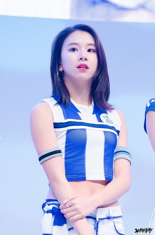 포카리 느낌 낭낭한 트와이스 의상 | 인스티즈