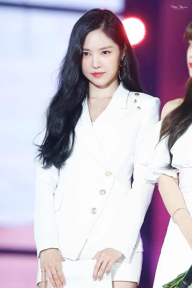 여전히 이쁜 에이핑크 손나은.jpg | 인스티즈