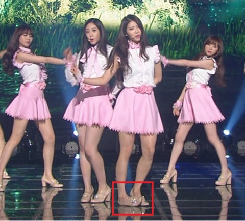 멤버의 반절이 발목부상 당한 경험있는 러블리즈.jpg | 인스티즈