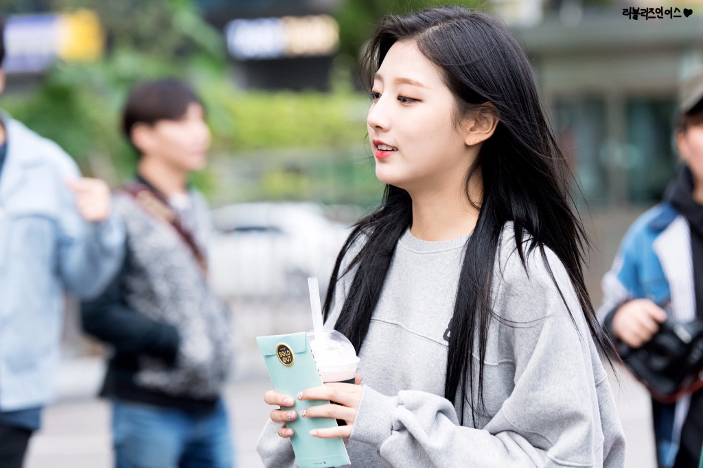 [러블리즈] 이틀동안 푹 쉬었으니 다시 업로드를 시작할까해서 예인이 | 인스티즈