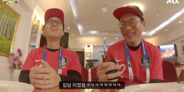 쉬지않고 게겐프레싱하는 북한 옥류관 직원.jpg | 인스티즈