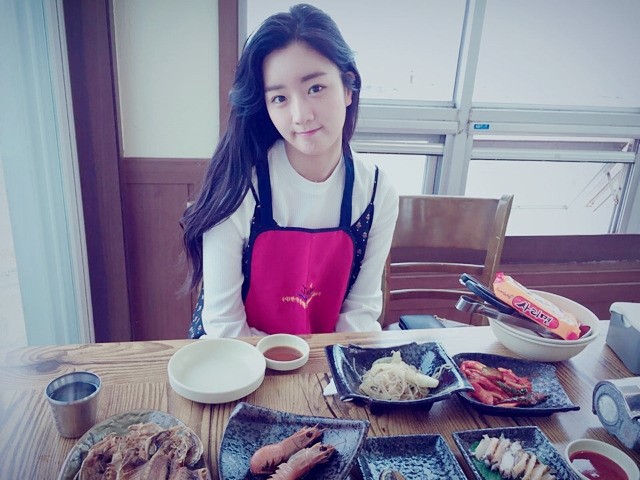 청초한 에이핑크 윤보미 | 인스티즈
