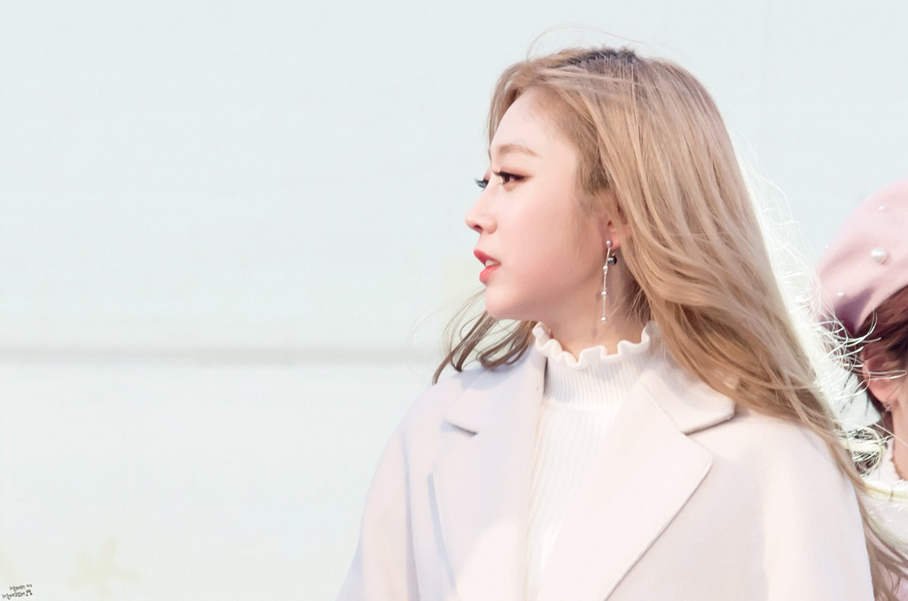 [러블리즈] 연휴기간에도 업로드를 이어나갈 생각이라서 지수 | 인스티즈