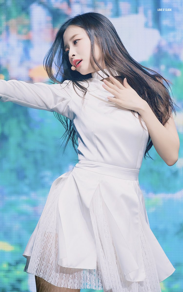 연도별로 보는 오마이걸 아린이의 성장과정.jpgif | 인스티즈