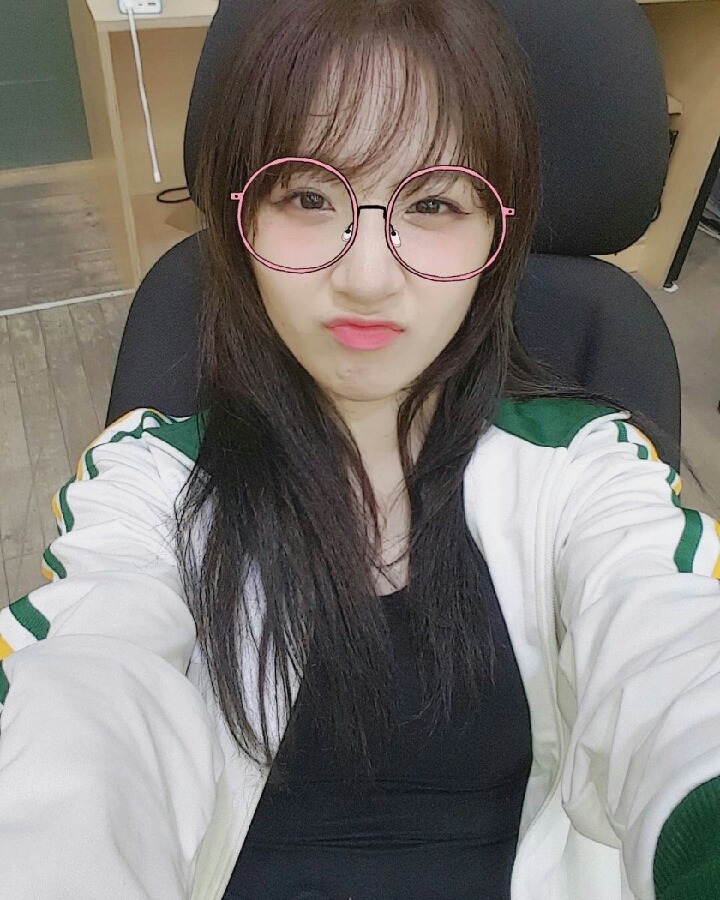 청순하고 귀여운 칸 (KHAN)의 유나킴 사진 모음 .jpg | 인스티즈