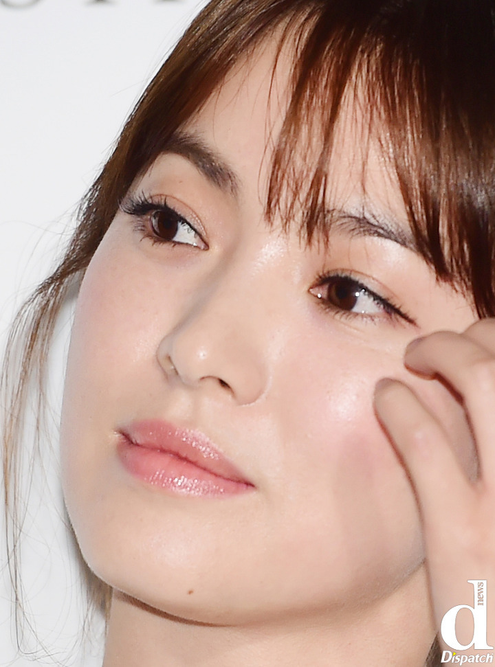 디스패치가 찍은 미녀들 초근접 무보정 사진.jpg | 인스티즈