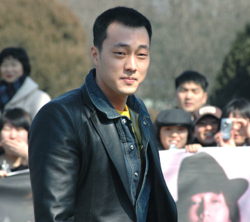 소지섭의 달라진 이마라인 | 인스티즈