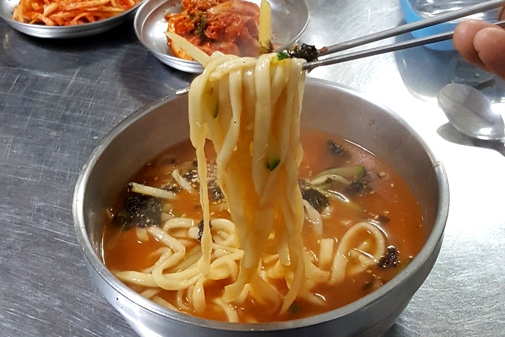 미가 칼국수 이미지