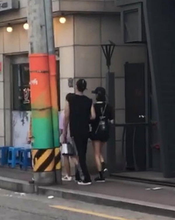 하루동안 멤버 세명 열애설 터진 아이돌 그룹 | 인스티즈