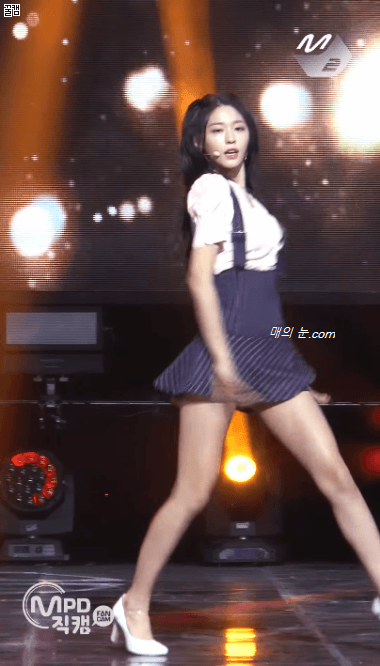 설현의 춤사위.gif | 인스티즈