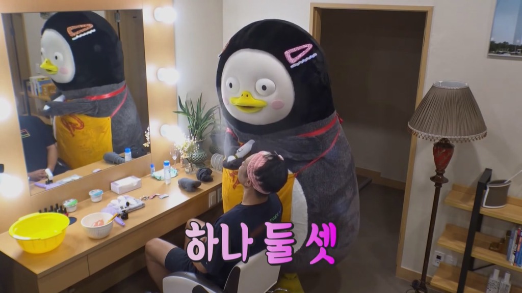 [펭수] 펭수가 직접 제작진들에게 힐링선물하는 EBS 복지 클래스 | 인스티즈