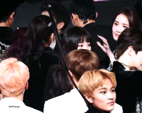 [레드벨벳] 무대위에서 카리스마가 사라진 곰.jpgif | 인스티즈
