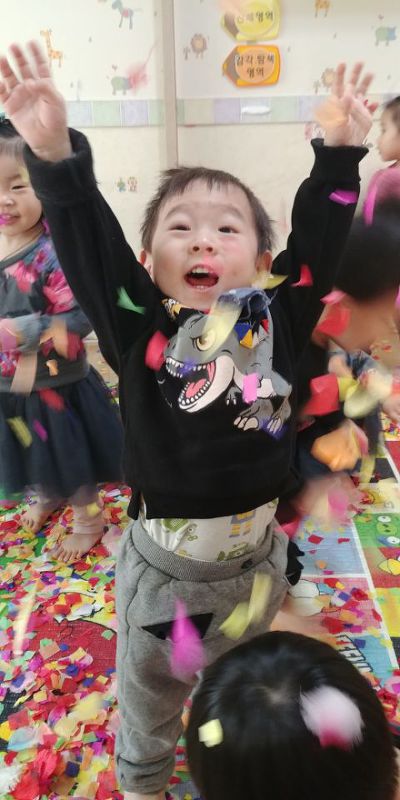 햇살퍼포먼스 이미지
