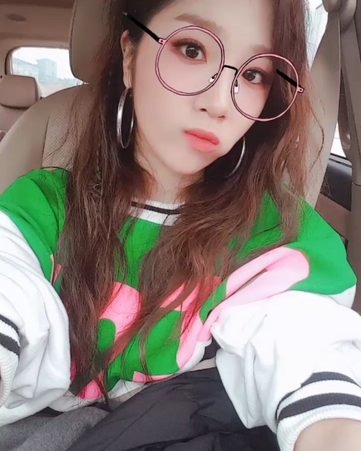 러블리한 최근 유나킴 인스타그램 셀카 시진들 .jpgif | 인스티즈