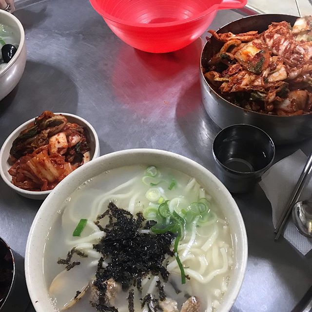 2년 연속 미쉐린 가이드 선정 6500원 해물칼국수.JPG | 인스티즈