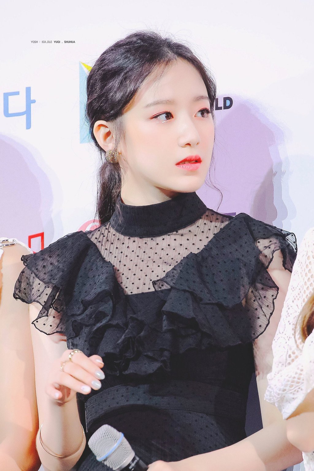 (여자)아이들의 비쥬얼담당 백설공주 슈화.jpgif (311장) | 인스티즈