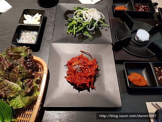 나무오향족발 이미지